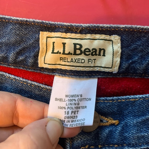 Fleece Lined Relaxed Fit Jeans - Picture 9 of 12